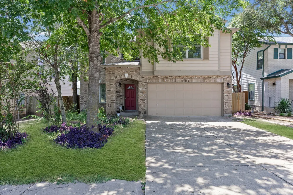 12821 Ranft Cove Del Valle, TX 78617