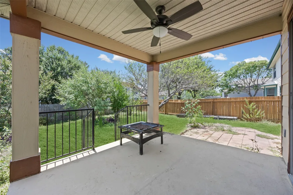 12821 Ranft Cove Del Valle, TX 78617