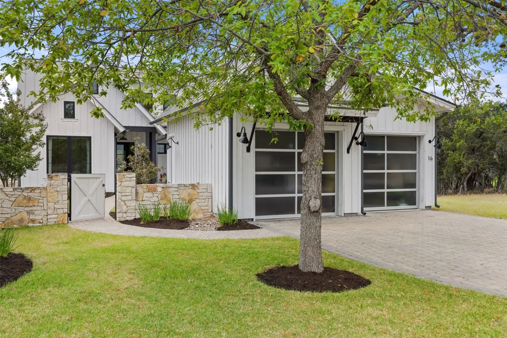 19601 Flying J Boulevard #16 Spicewood, TX 78669