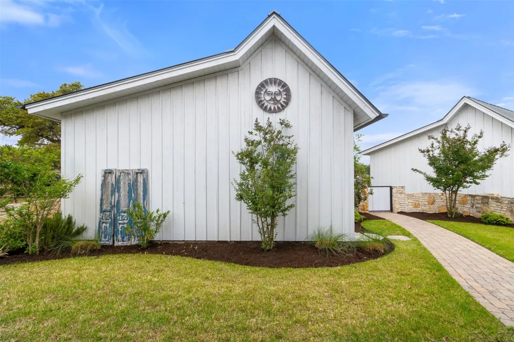 19601 Flying J Boulevard #16 Spicewood, TX 78669