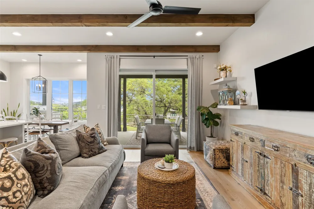 19601 Flying J Boulevard #16 Spicewood, TX 78669