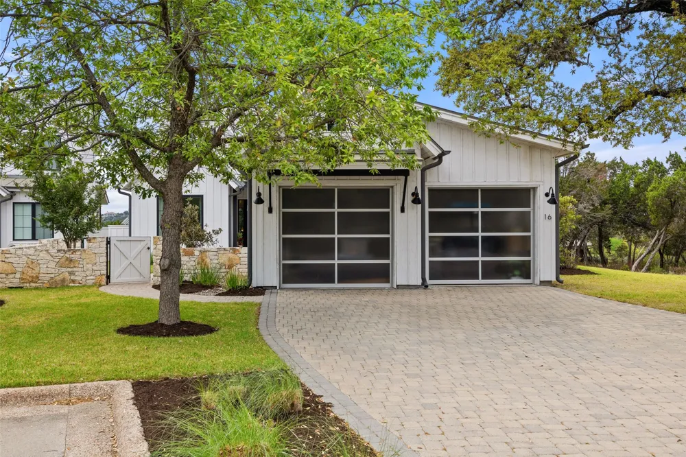19601 Flying J Boulevard #16 Spicewood, TX 78669