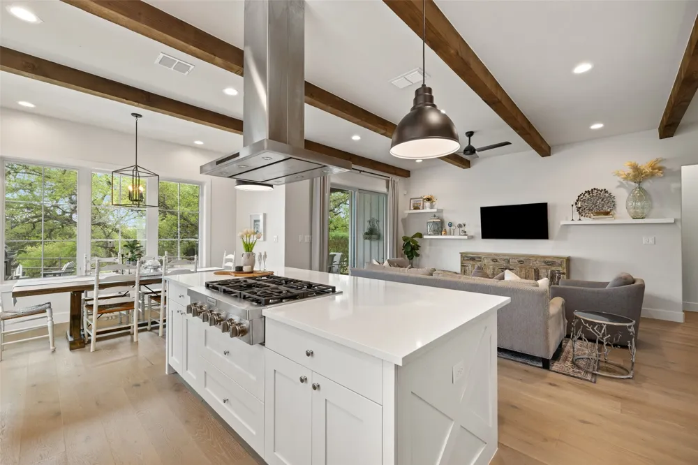 19601 Flying J Boulevard #16 Spicewood, TX 78669