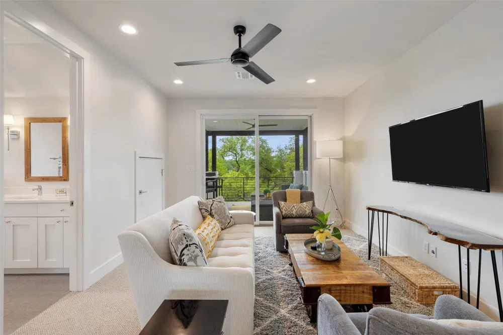 19601 Flying J Boulevard #16 Spicewood, TX 78669