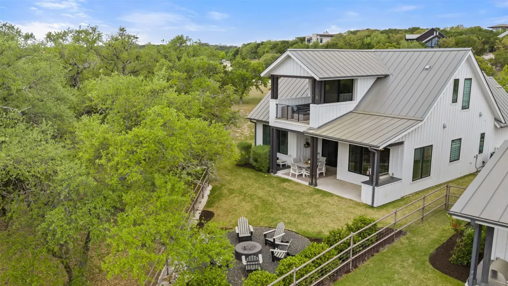 19601 Flying J Boulevard #16 Spicewood, TX 78669