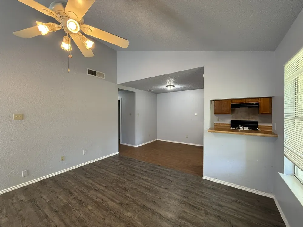 1200 Orchard Park Circle Pflugerville, TX 78660