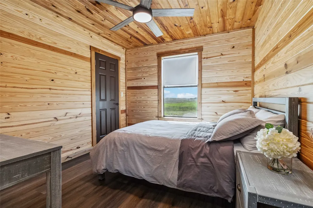 1591 Scull Road Martindale, TX 78666