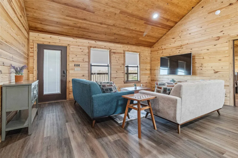 1591 Scull Road Martindale, TX 78666