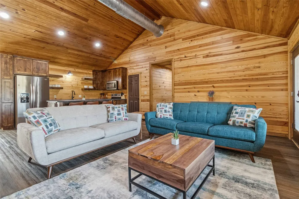 1591 Scull Road Martindale, TX 78666