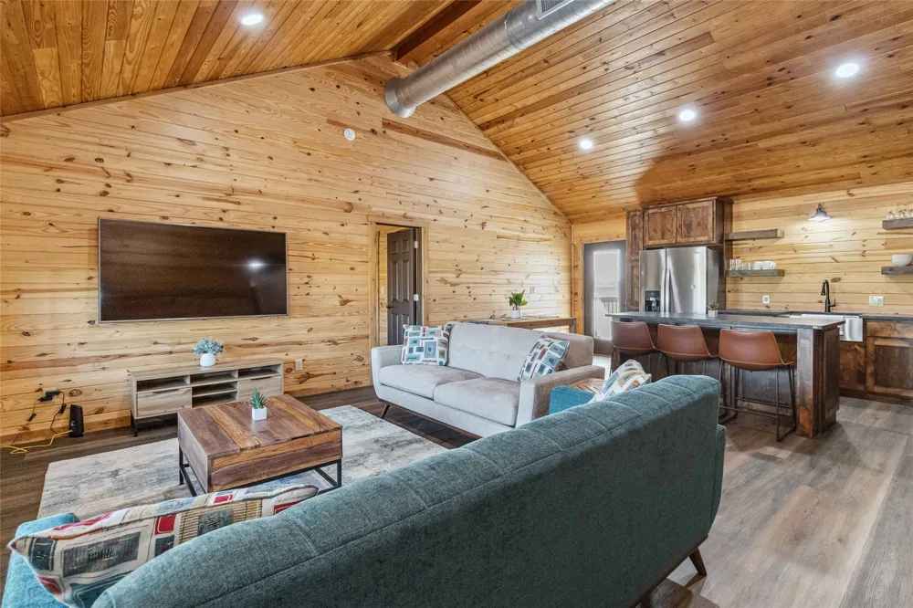 1591 Scull Road Martindale, TX 78666