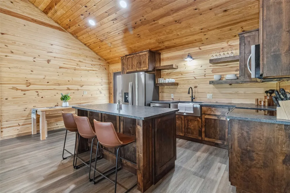 1591 Scull Road Martindale, TX 78666
