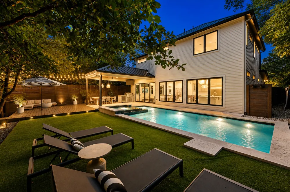 1906 Frazier Avenue Austin, TX 78704