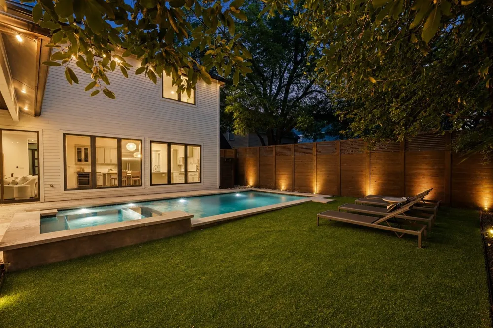 1906 Frazier Avenue Austin, TX 78704