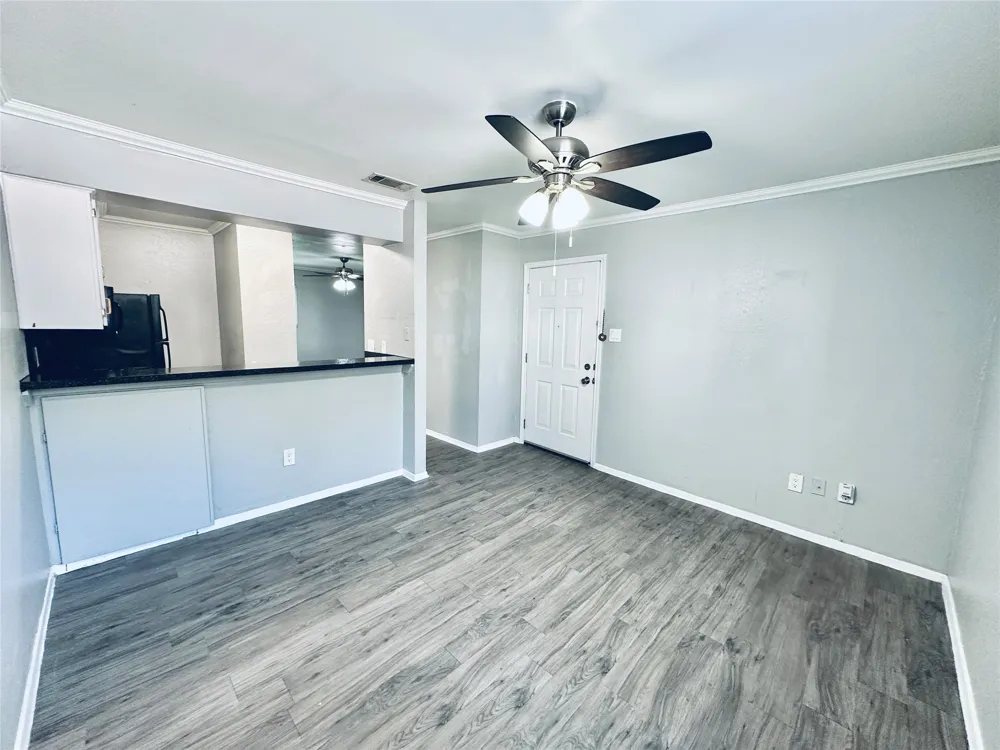 3702 S Second Street #118 Austin, TX 78704