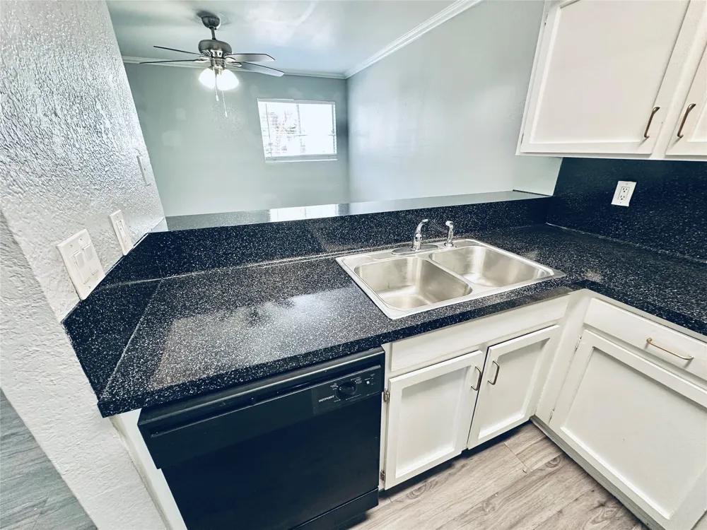 3702 S Second Street #118 Austin, TX 78704