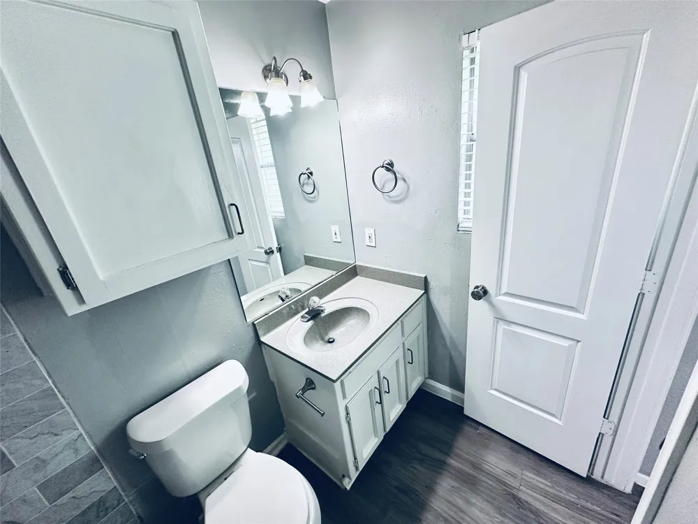 3702 S Second Street #118 Austin, TX 78704