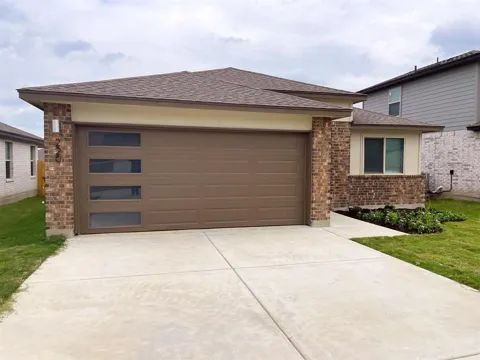 220 Coda Crossing