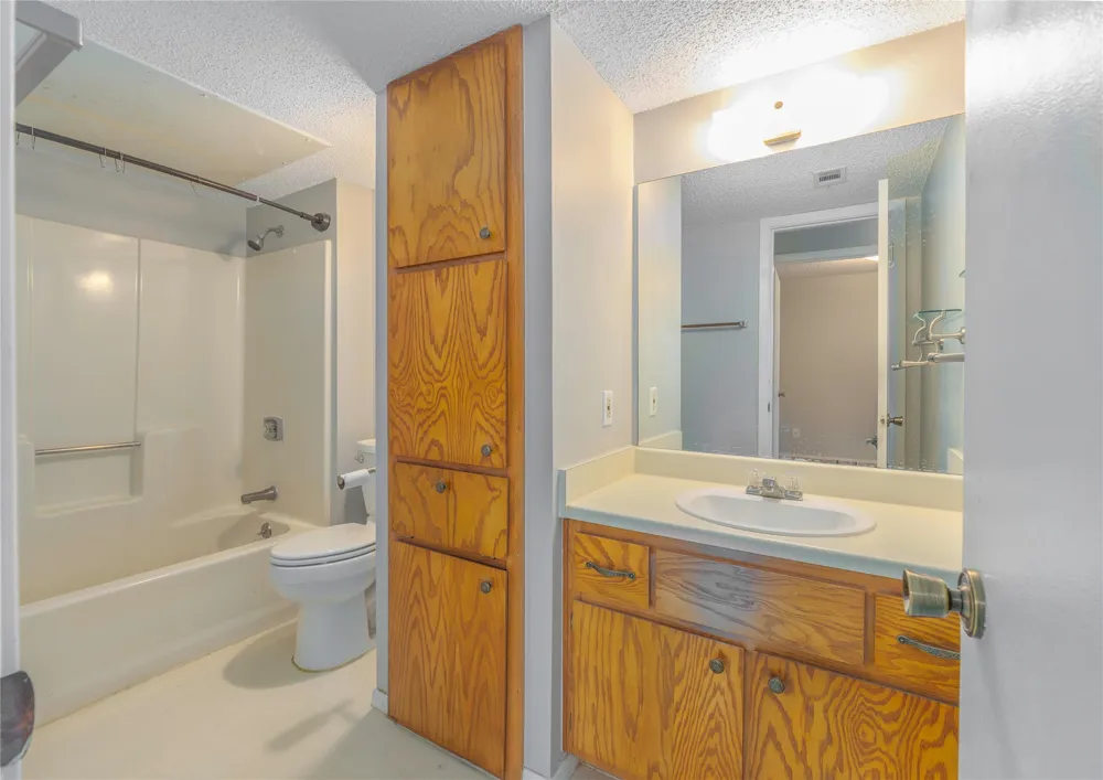 6903 Deatonhill Drive #28 Austin, TX 78745