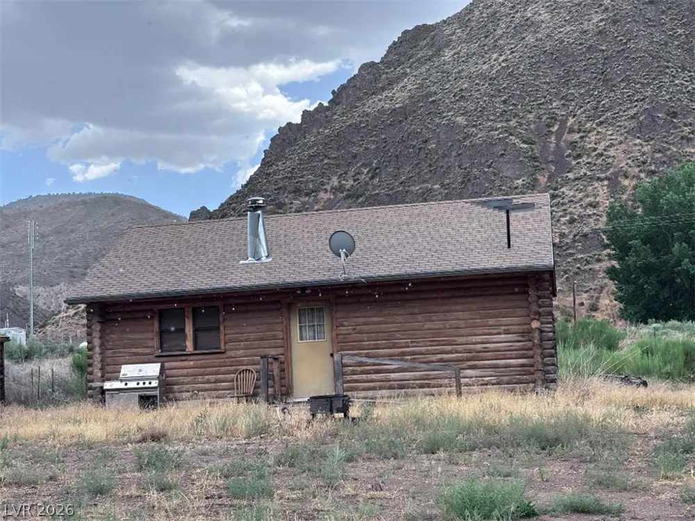 200 Clover Creek Road Caliente, NV 89008