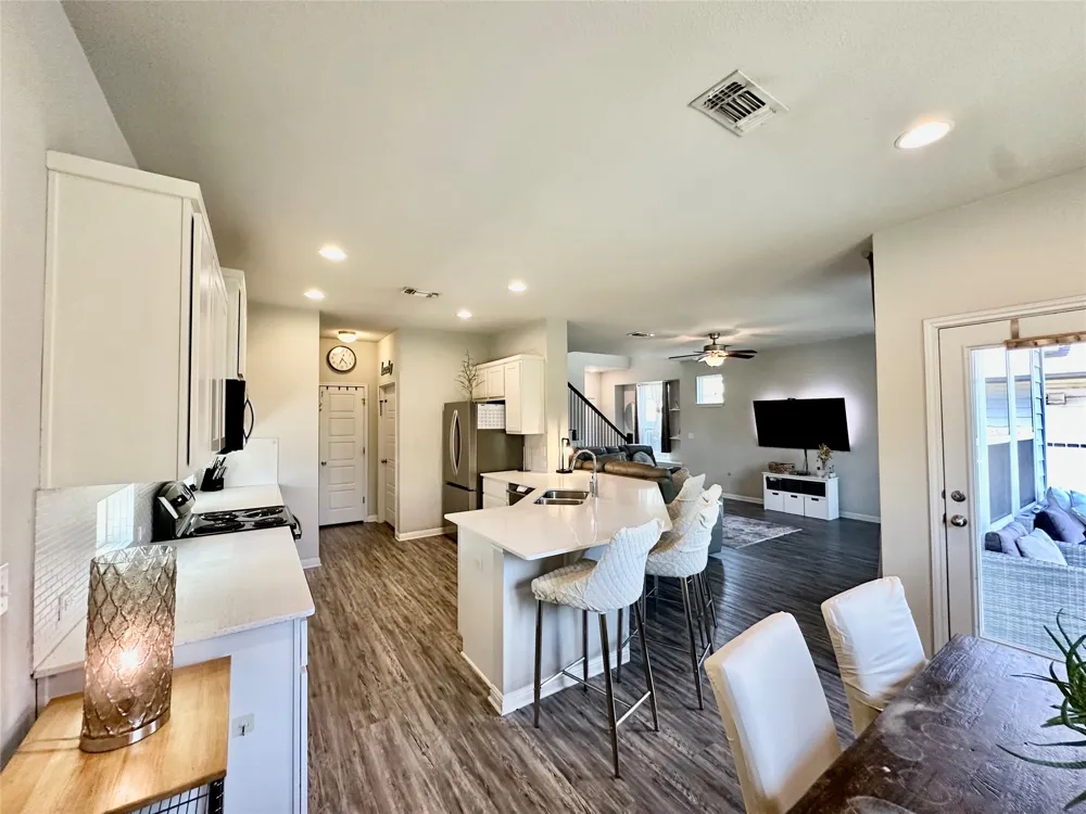 10005 Dalliance Lane Manor, TX 78653