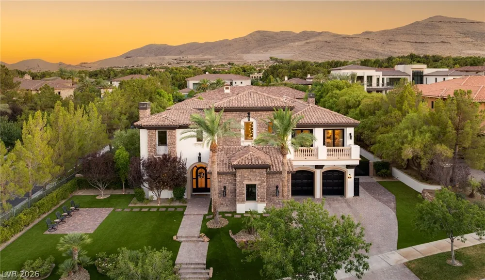 25 Pebble Dunes Court Las Vegas, NV 89141