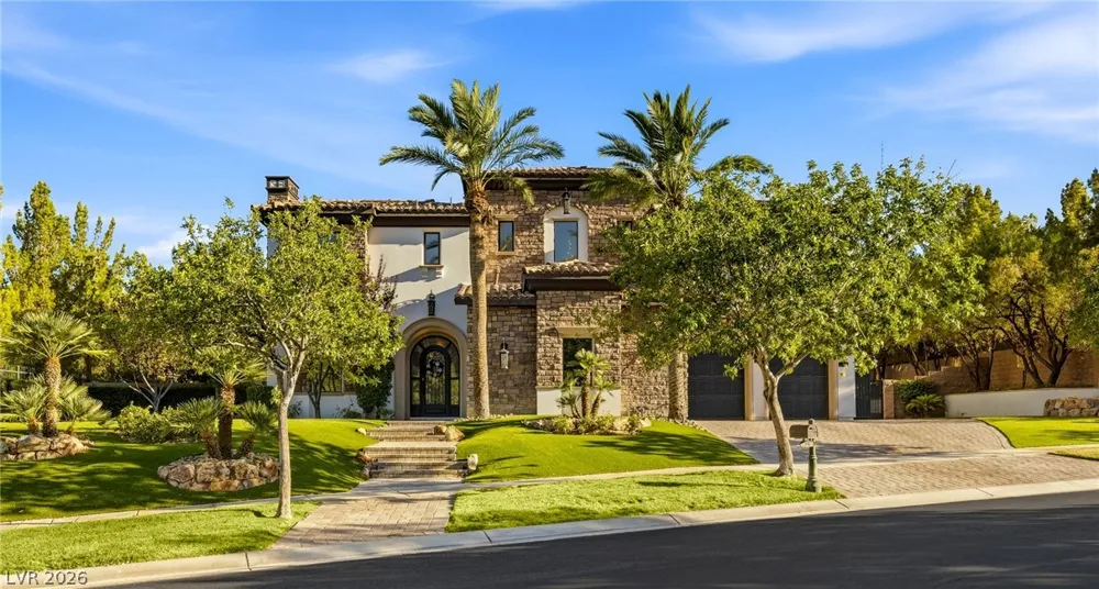 25 Pebble Dunes Court Las Vegas, NV 89141