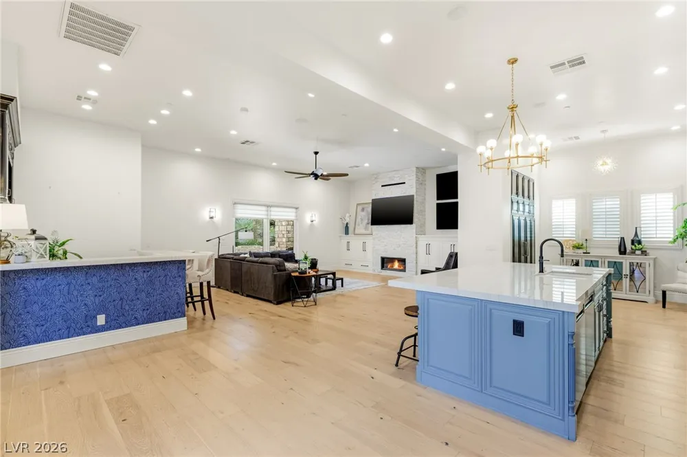 25 Pebble Dunes Court Las Vegas, NV 89141