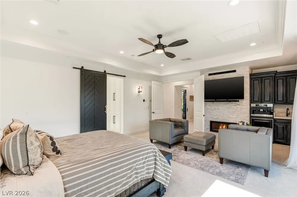 25 Pebble Dunes Court Las Vegas, NV 89141