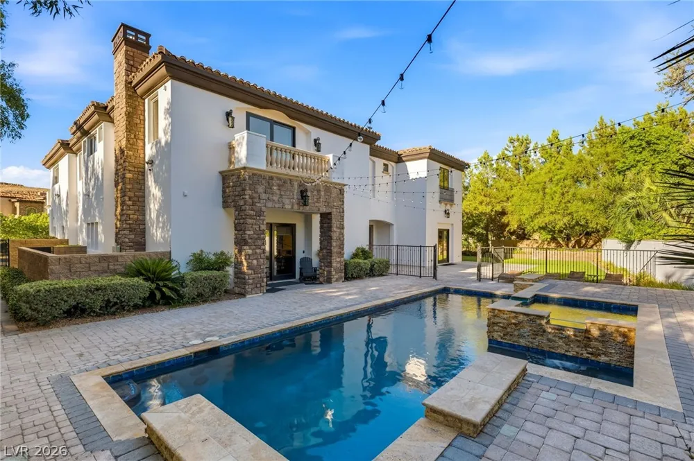 25 Pebble Dunes Court Las Vegas, NV 89141