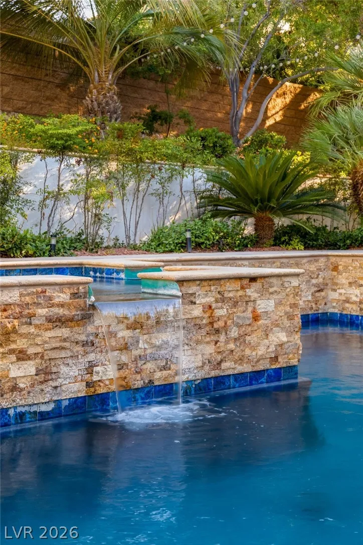 25 Pebble Dunes Court Las Vegas, NV 89141