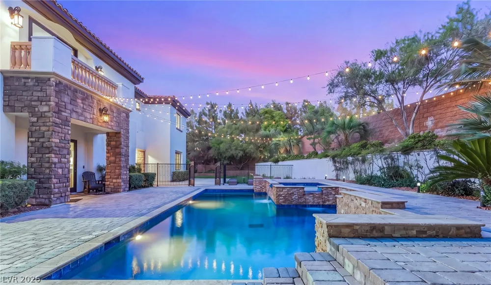 25 Pebble Dunes Court Las Vegas, NV 89141