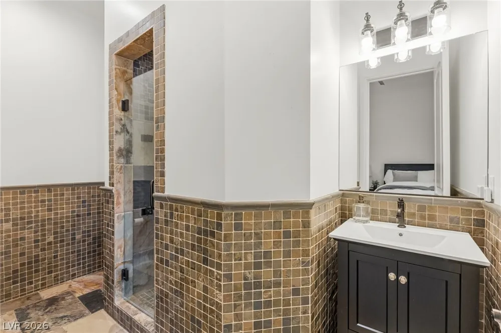 25 Pebble Dunes Court Las Vegas, NV 89141