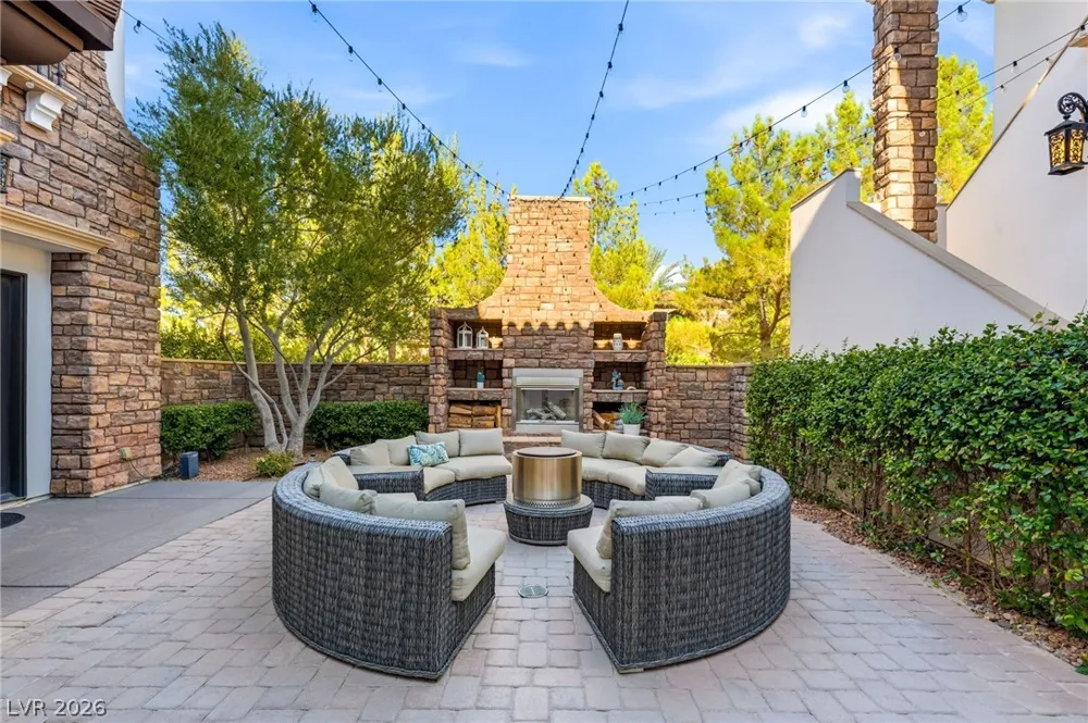 25 Pebble Dunes Court Las Vegas, NV 89141