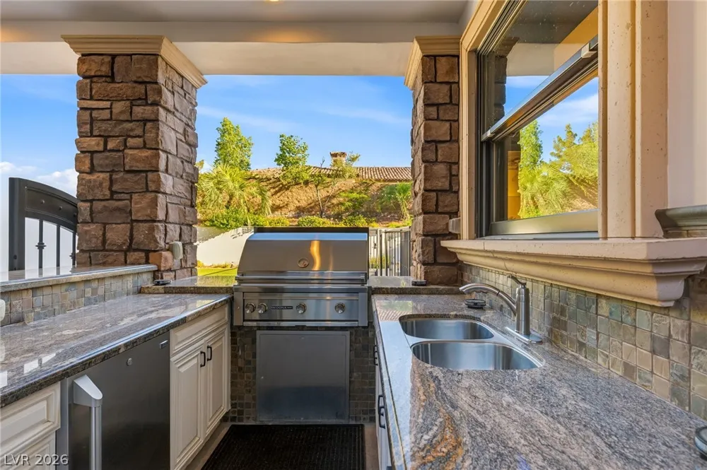 25 Pebble Dunes Court Las Vegas, NV 89141