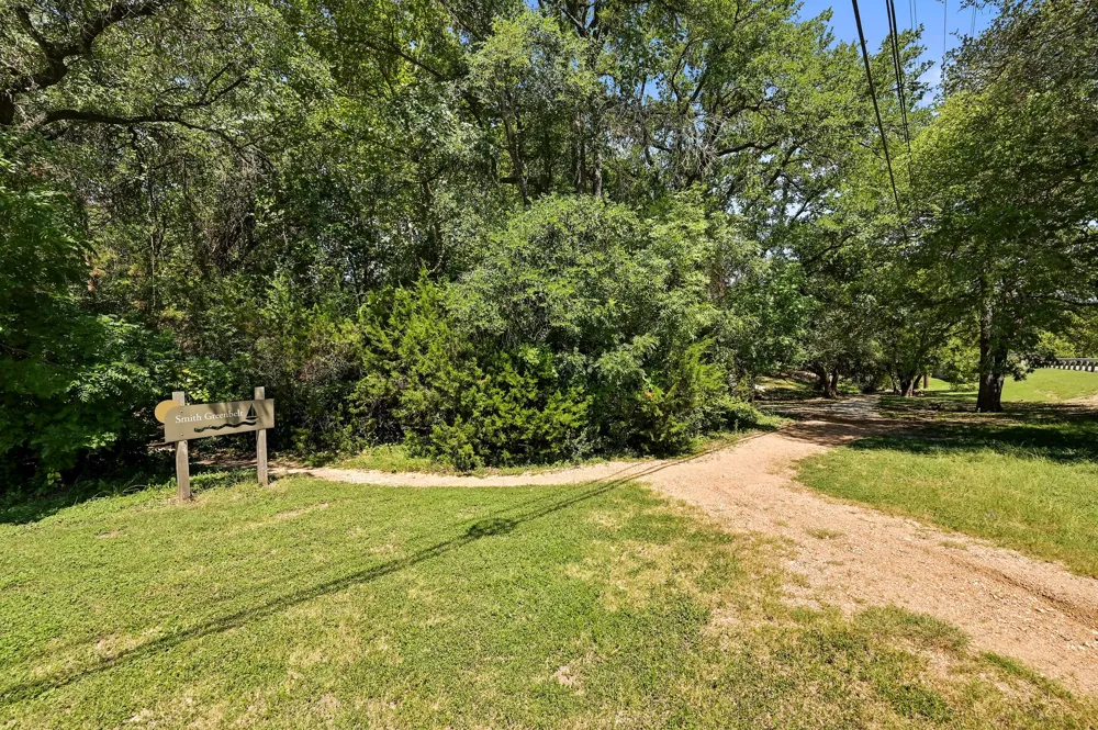 275 Mooring Circle #B Lakeway, TX 78734
