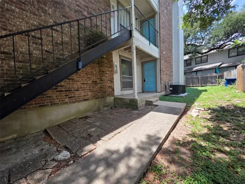 11900 Alpheus Avenue #B