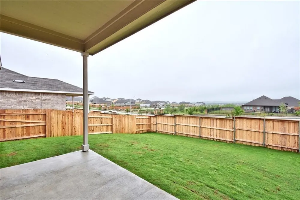 434 Eves Necklace Drive Buda, TX 78610