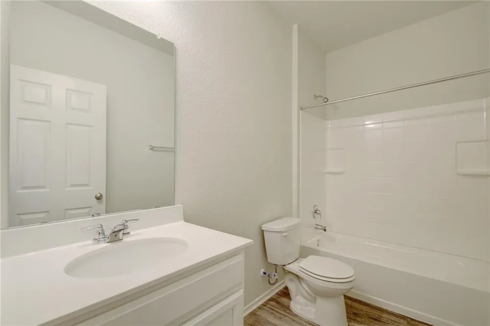 434 Eves Necklace Drive Buda, TX 78610