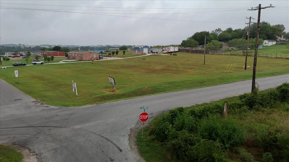 2 S Plum Creek Road Kyle, TX 78640