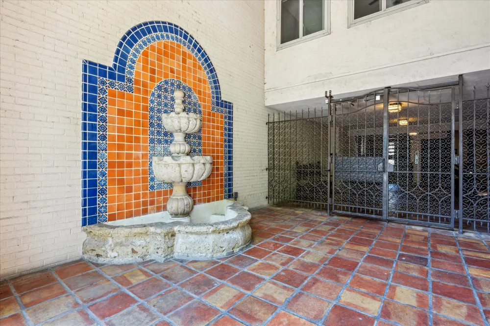 505 W 7th Street #105 Austin, TX 78701