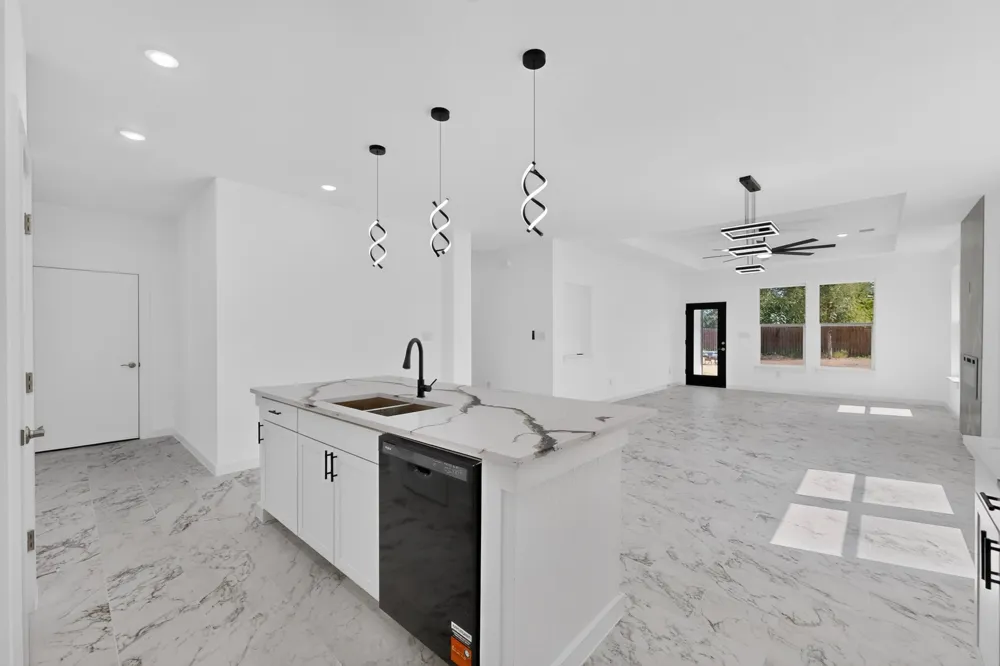 114 W Pauwela Lane Bastrop, TX 78602