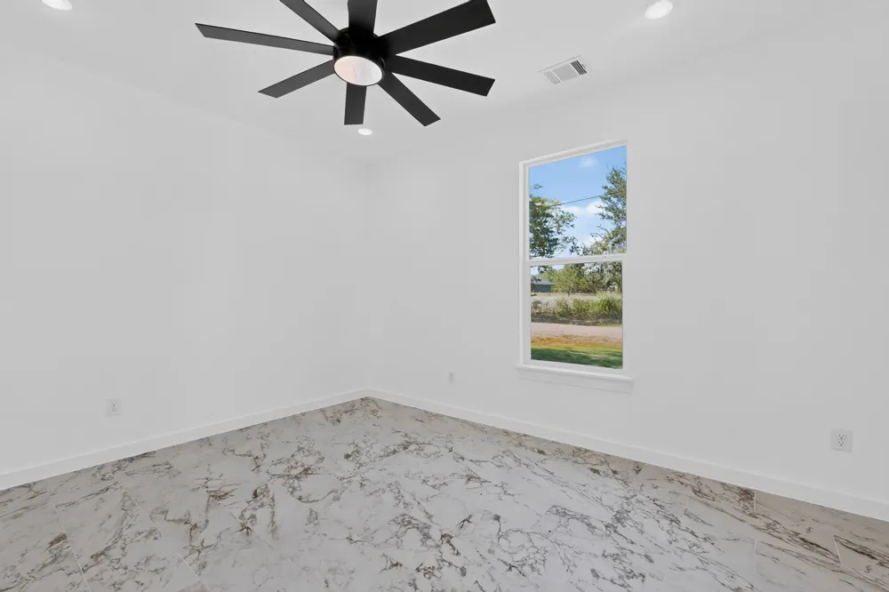 114 W Pauwela Lane Bastrop, TX 78602