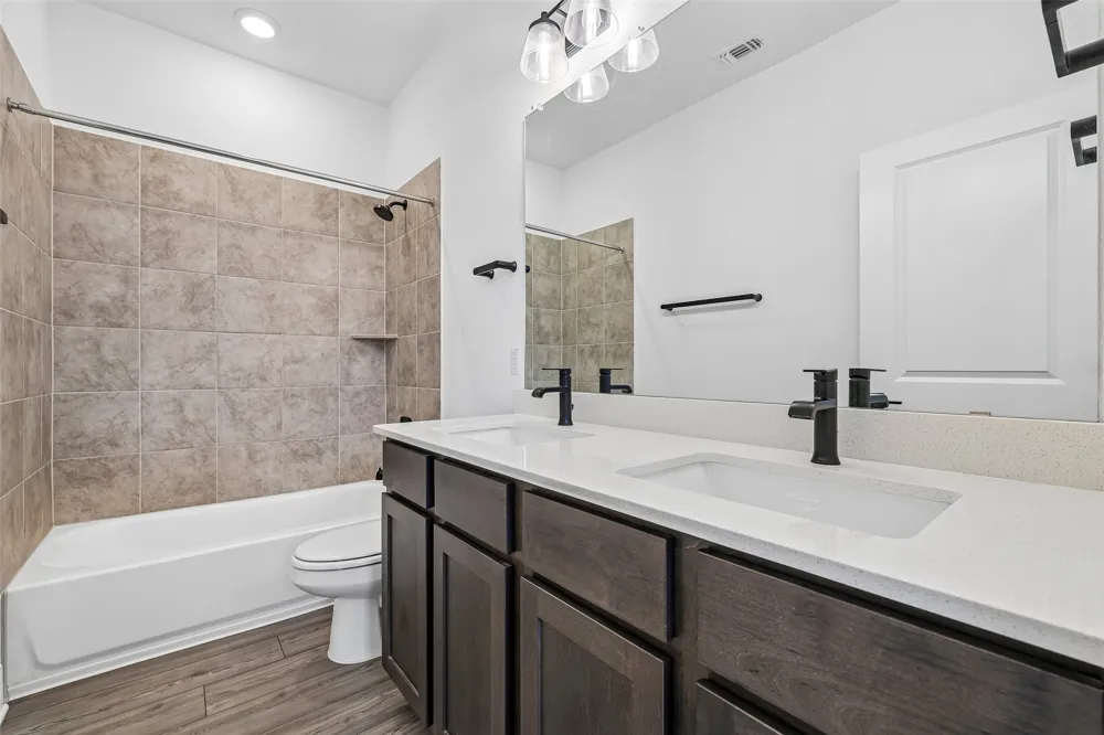 155 Sycamore Pines Lane Kyle, TX 78640
