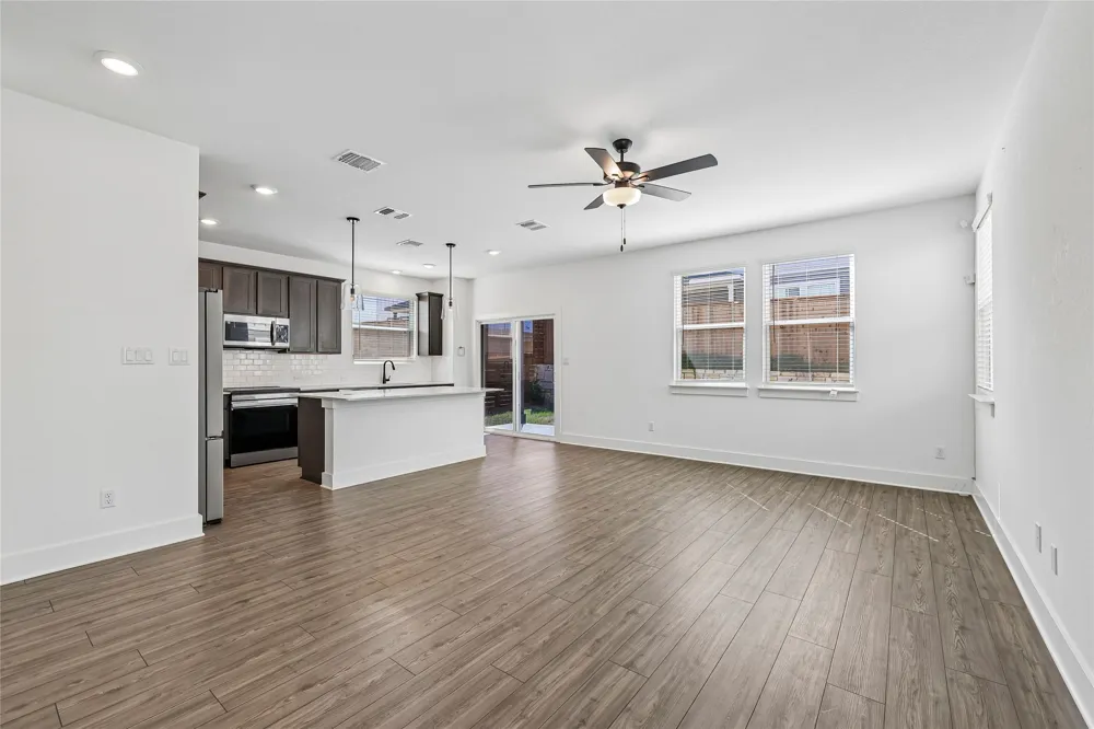 155 Sycamore Pines Lane Kyle, TX 78640
