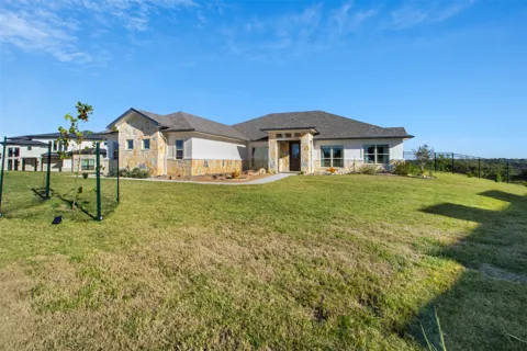 2708 Sun Point Circle