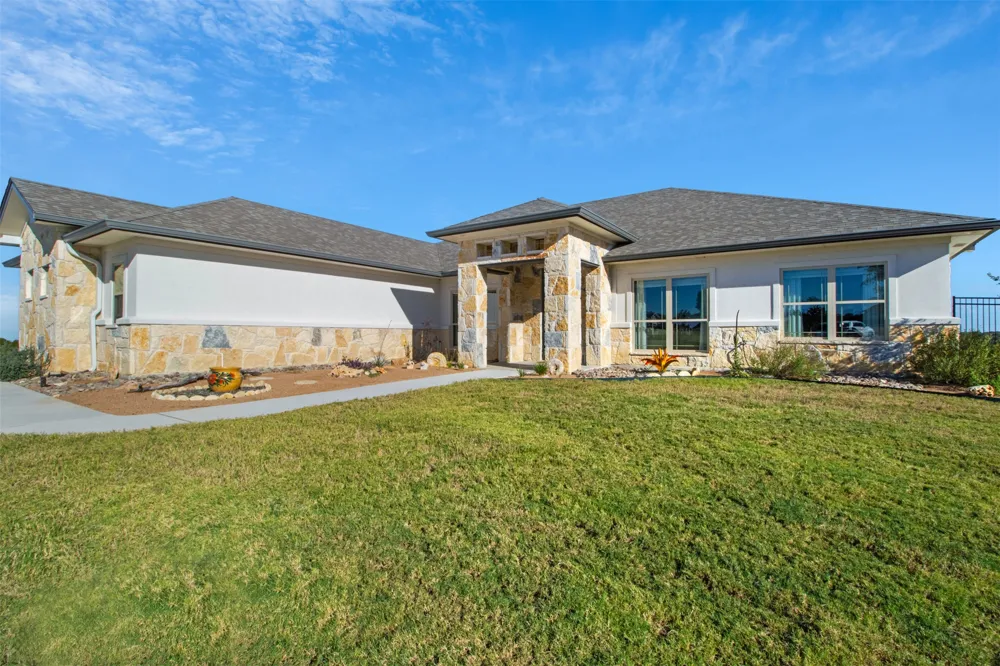 2708 Sun Point Circle Copperas Cove, TX 76522