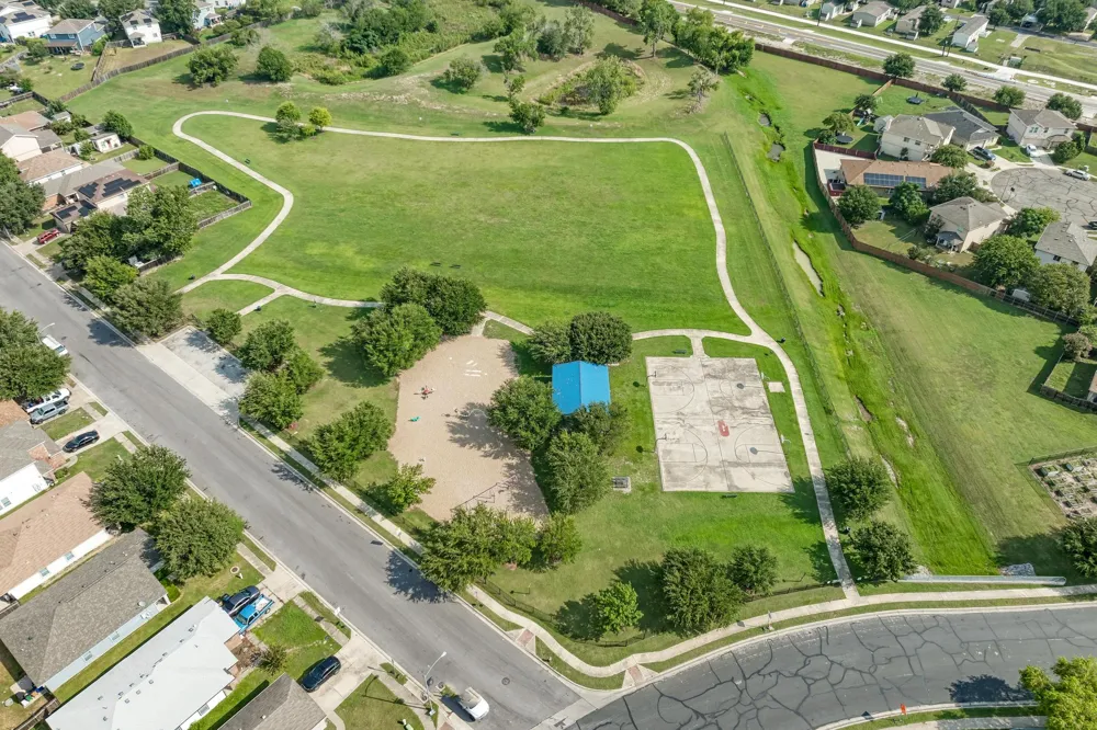 12201 Paloma Blanca Way Del Valle, TX 78617
