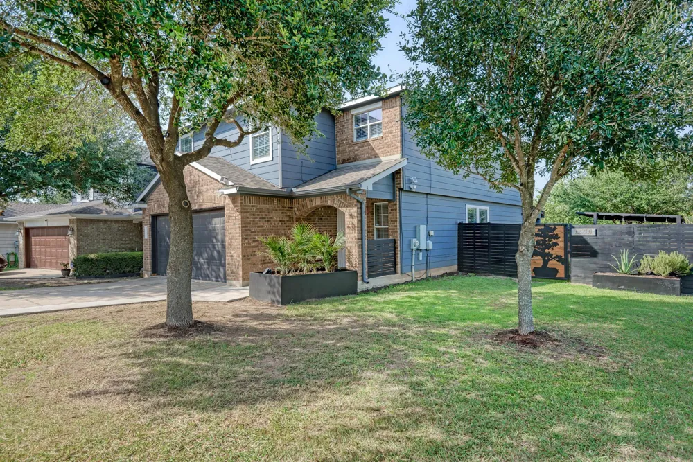 12201 Paloma Blanca Way Del Valle, TX 78617