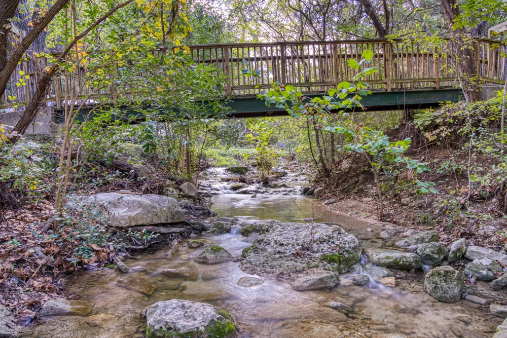 2715 Long Bow Trail Austin, TX 78734