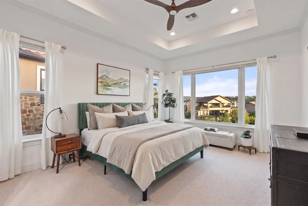 202 Marina View Way #8B Lakeway, TX 78734